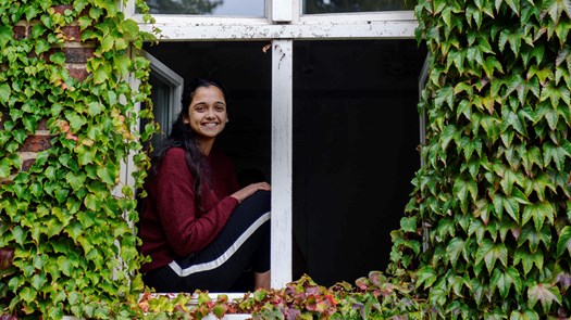 Divya Kasarbada är internationell student, läser en master i Urban Studies och bor på korridor på Celsiusgården i Malmö.