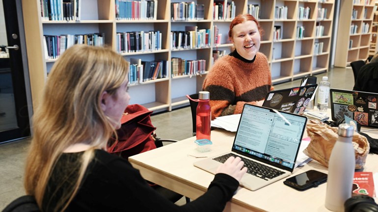 Students in the Orkanen Library.