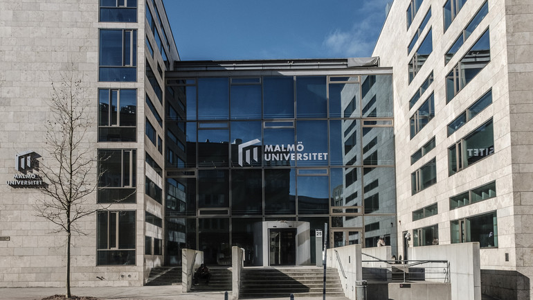 Fasad Hälsa och Samhälle
Malmö Universitet.
HÄLSA OCH SAMHÄLLE, AS
Besök: Jan Waldenströms gata 25
Leverans: Jan Waldenströms
gata 25, 214 28 Malmö